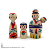 Kokeshi. NEW! Momma Kokeshi with Kids by Toshio Takada. Traditional (Dento) Kokeshi.