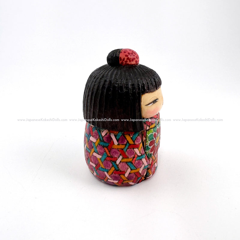 k2307010 Kokeshi. Brand New Gorgeous Kokeshi Doll by Ichiko Yahagi.