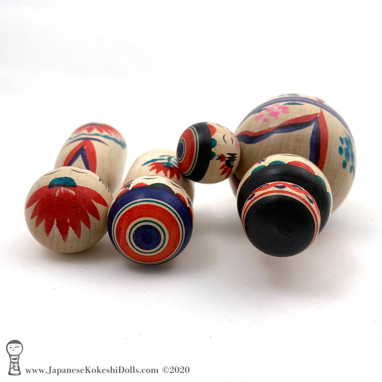 Kokeshi. NEW! Momma Kokeshi with Kids by Toshio Takada